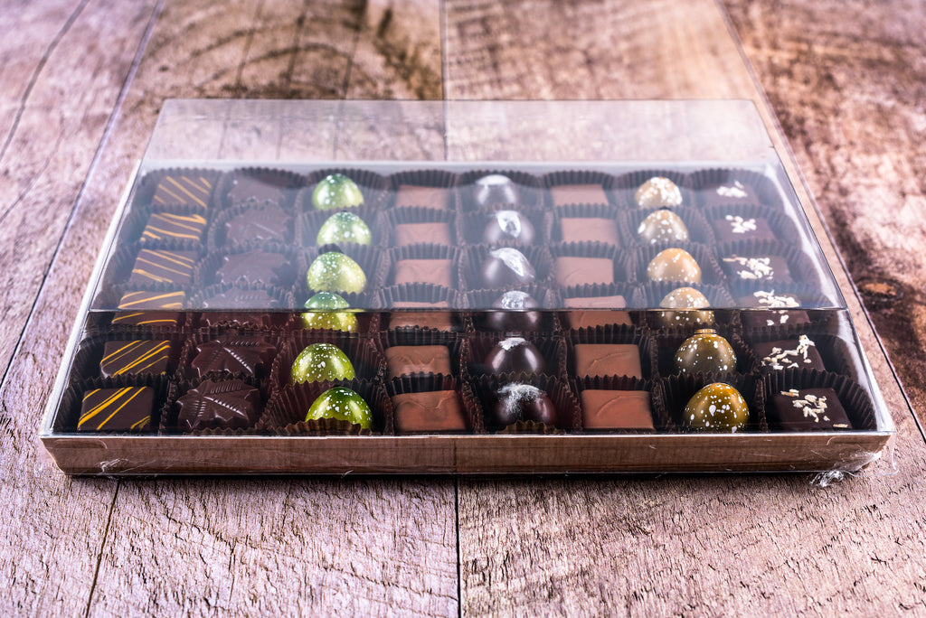 Boîte personnalisée de 18 chocolats assortis - Chocolat Boréal